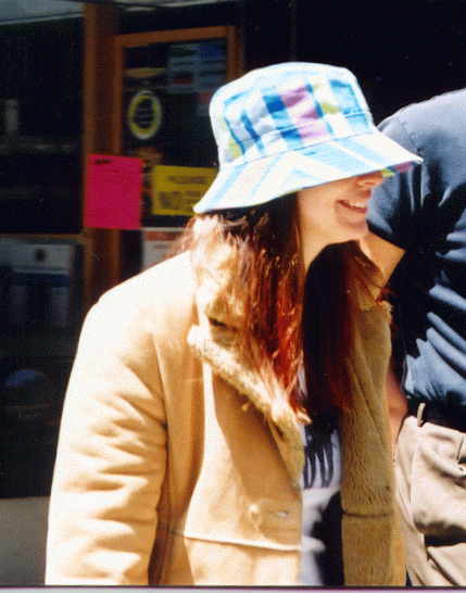 amberhat.gif